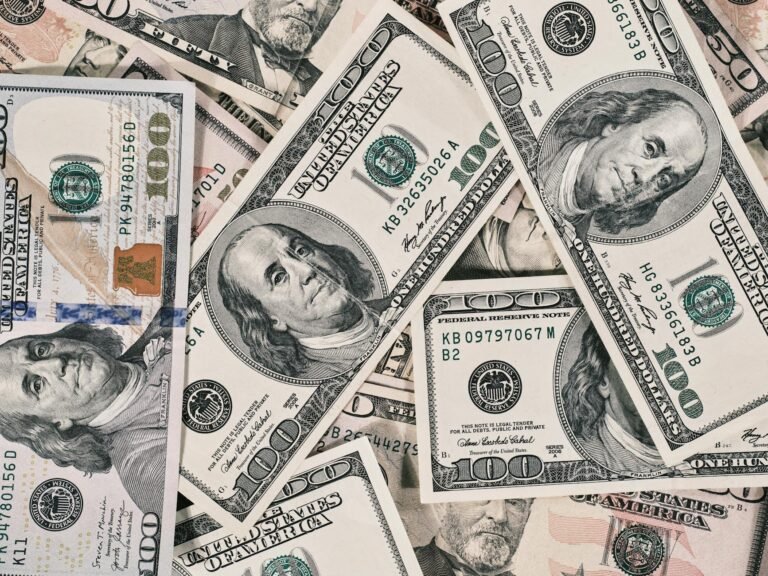 U.S. Treasury Secretary Urges Swift Passage of Clarity Act to Stabilize Crypto Markets