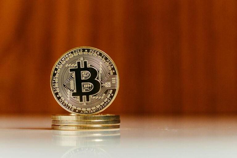 Elemental Royalty Pioneers Gold-Backed Crypto Dividends with Tether's Tokenized Gold