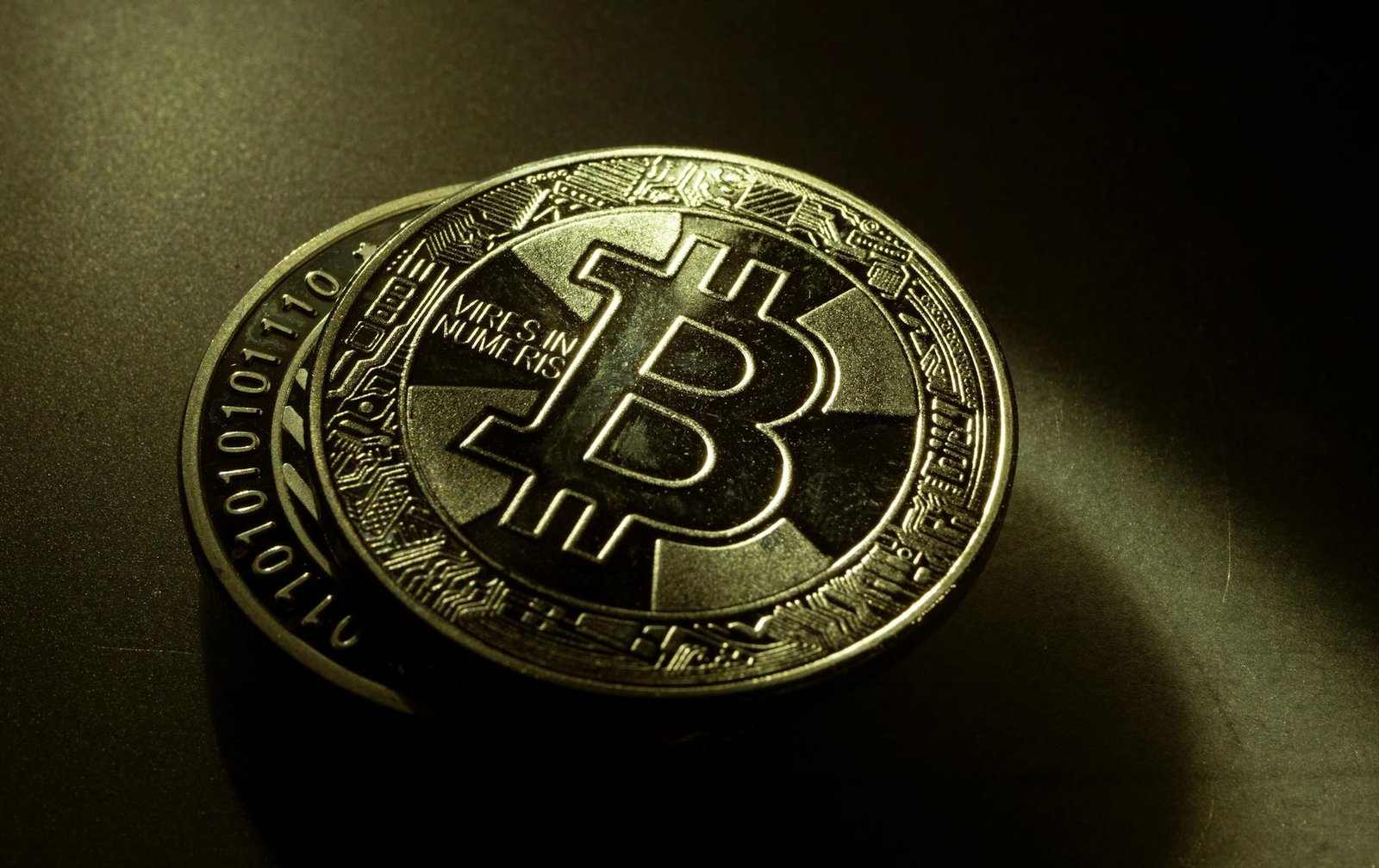 Ledn Pioneers Bitcoin-Backed Bond Sale, Raising $188M in Innovative Move