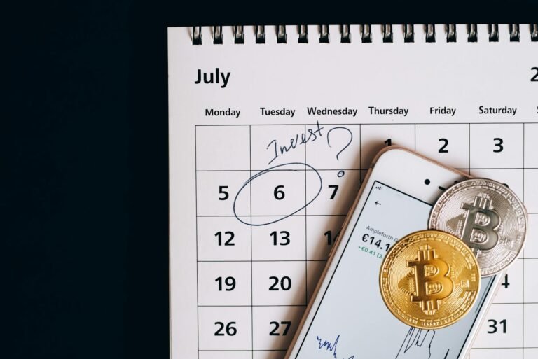Bitcoin's Bear Market Woes: Traders Selling at a Loss as Price Plummets