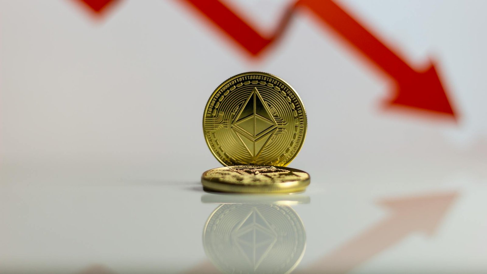 Ethereum Surges 8.8%, Driving Crypto Market Upward