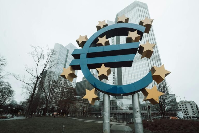 ECB DeFi Governance Study: A16z Is Uniswap’s Top Voter, One-Third of Voters Unidentifiable