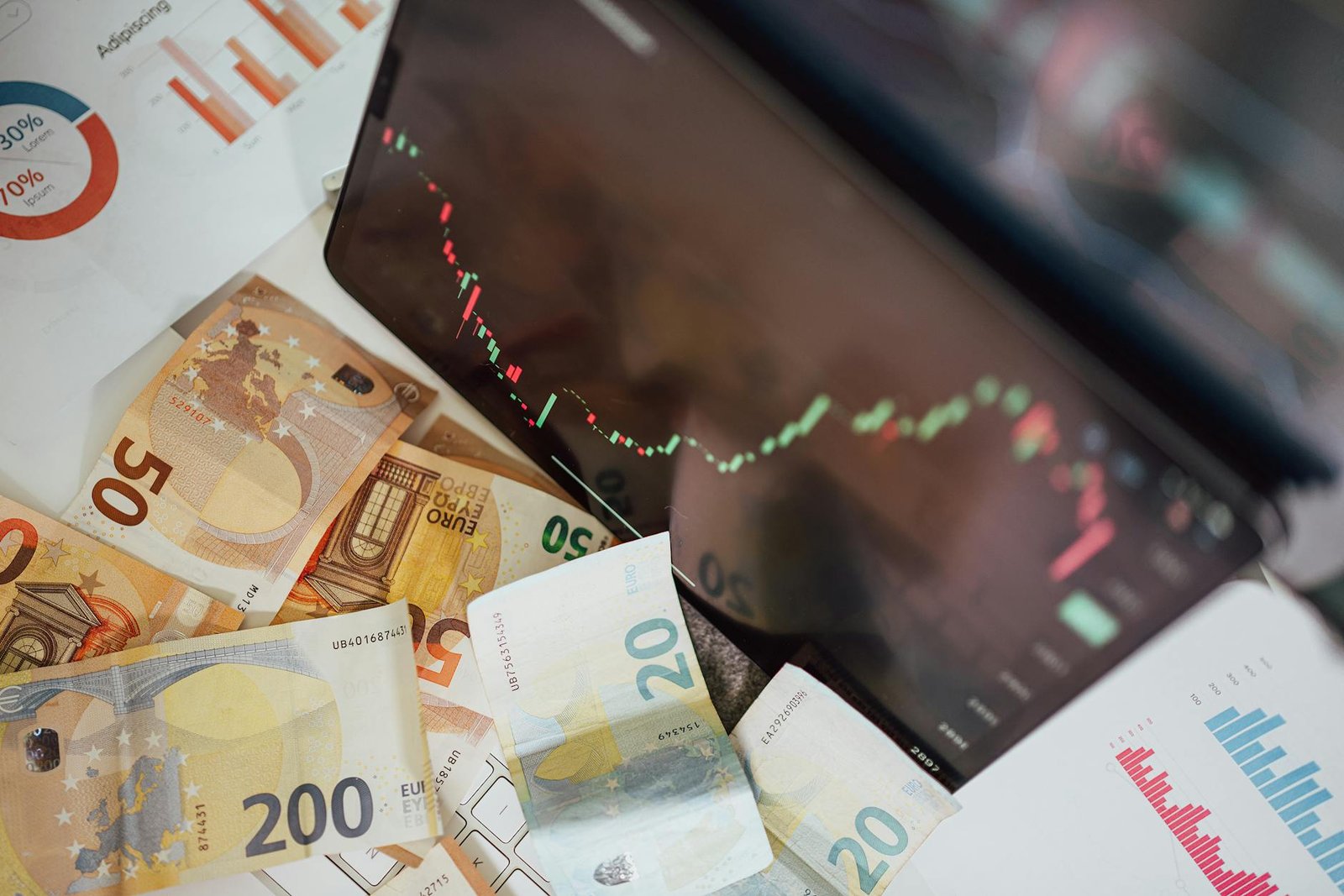 Oil Price Prediction: Trading Oil With Crypto? Is It Time to Long Oil?