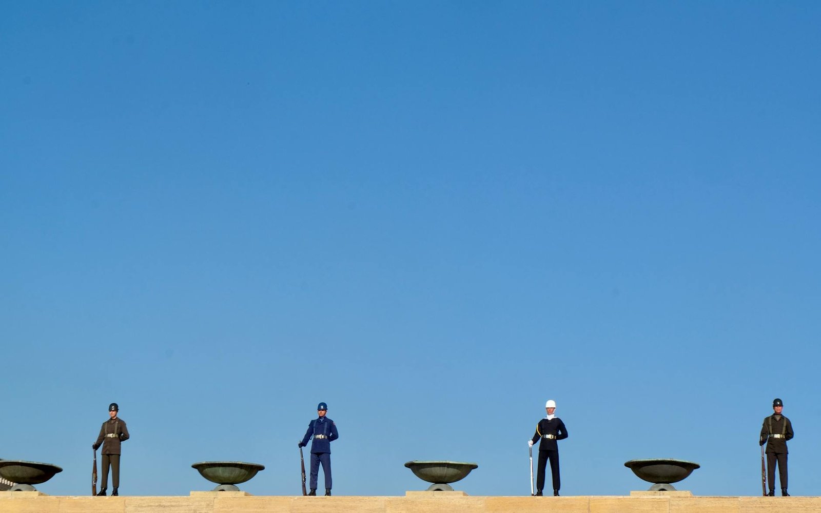 US Cracks Down: Seizes $3.4M in USDt from Crypto Scam