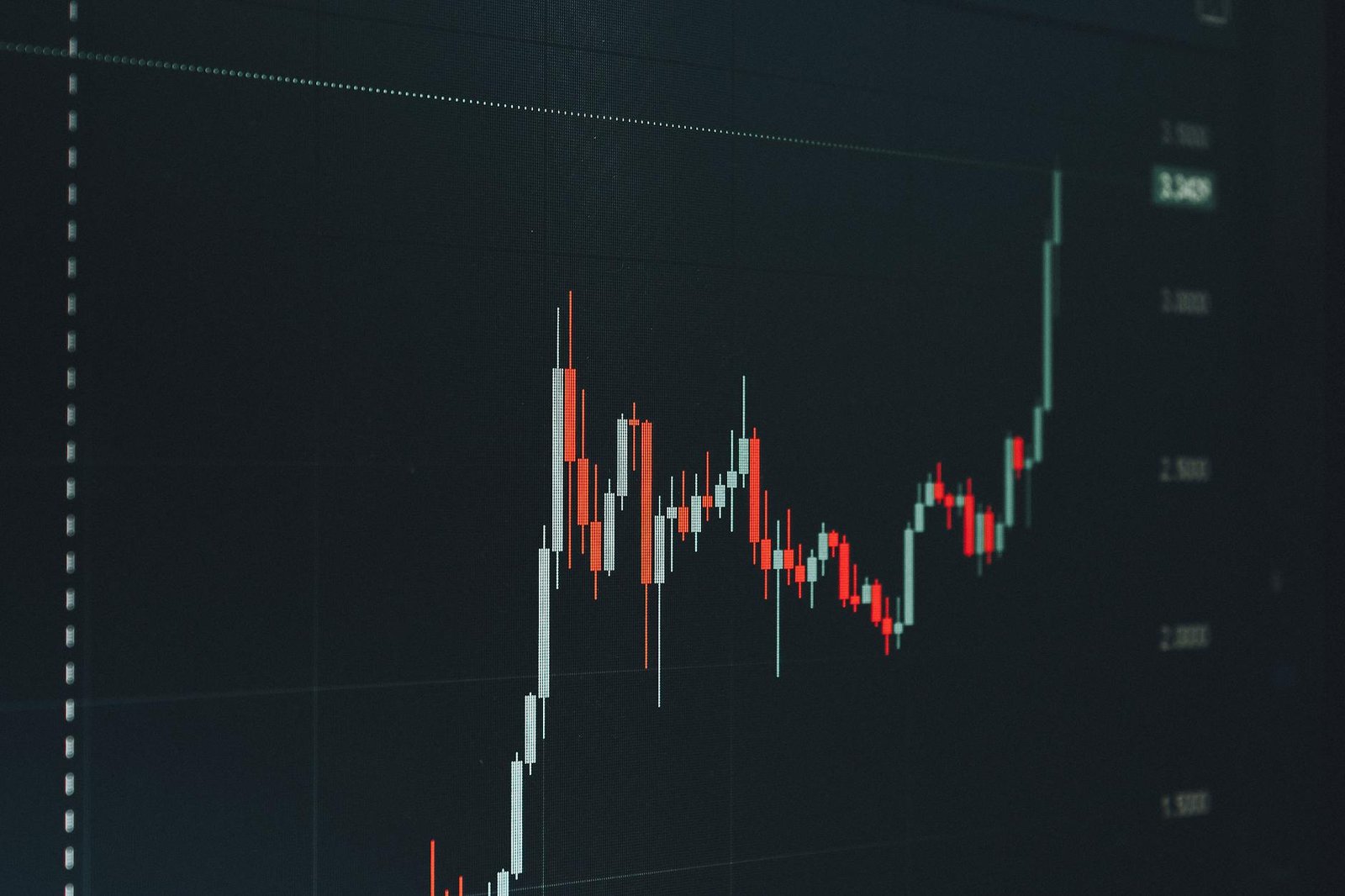 Crypto Giants on the Move: XRP, Bitcoin, and Ethereum Eye Major Breakouts