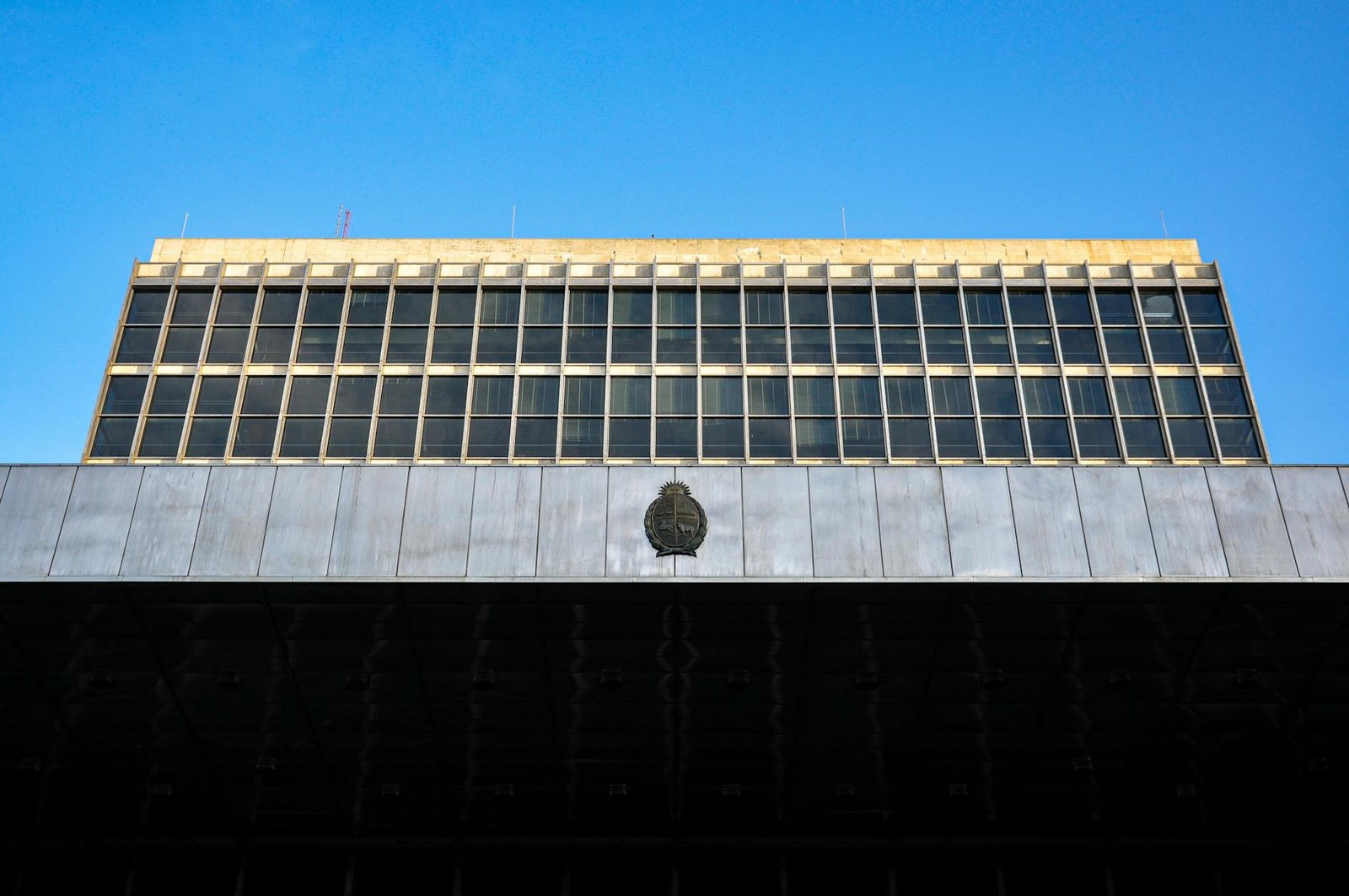 Paraguay Tightens the Crypto Squeeze: New Reporting Mandates for VASPs and Individuals