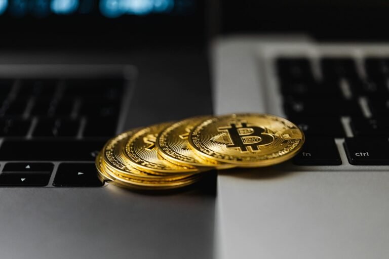 Blockstream Jade: The First Hardware Wallet to Integrate Lightning Network Payments
