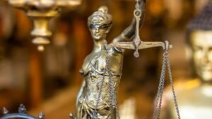 Coinbase Executives Face New Shareholder Lawsuit Over Compliance Failures