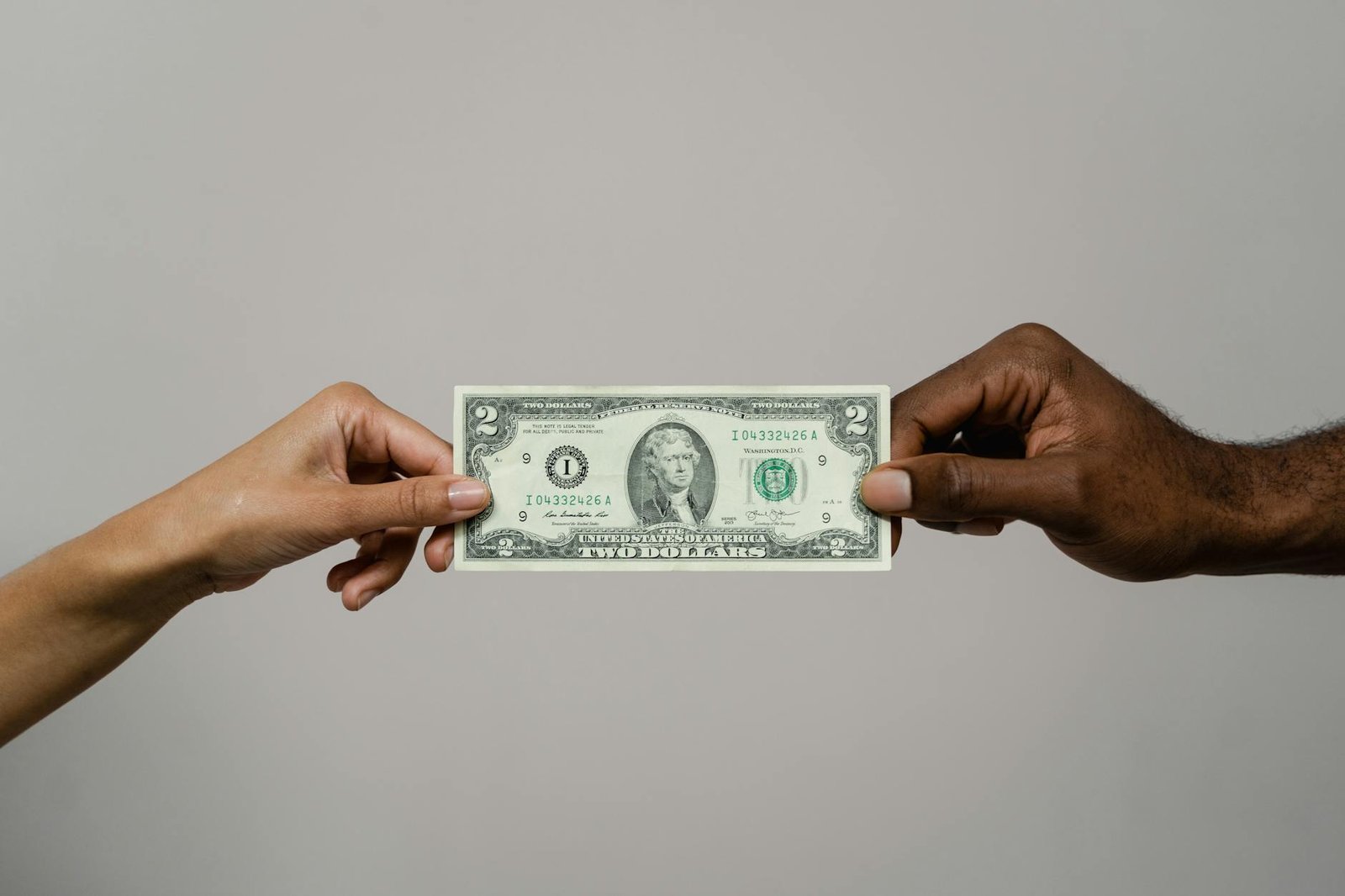 South Korea's Hana Financial and Standard Chartered Forge Strategic Stablecoin Alliance