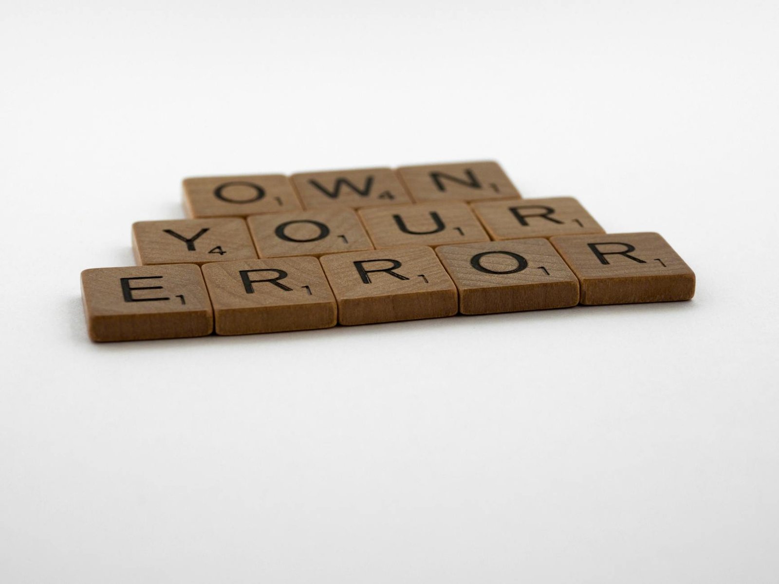 Aave's Oracle Glitch Triggers $26M in Liquidations: What Went Wrong?