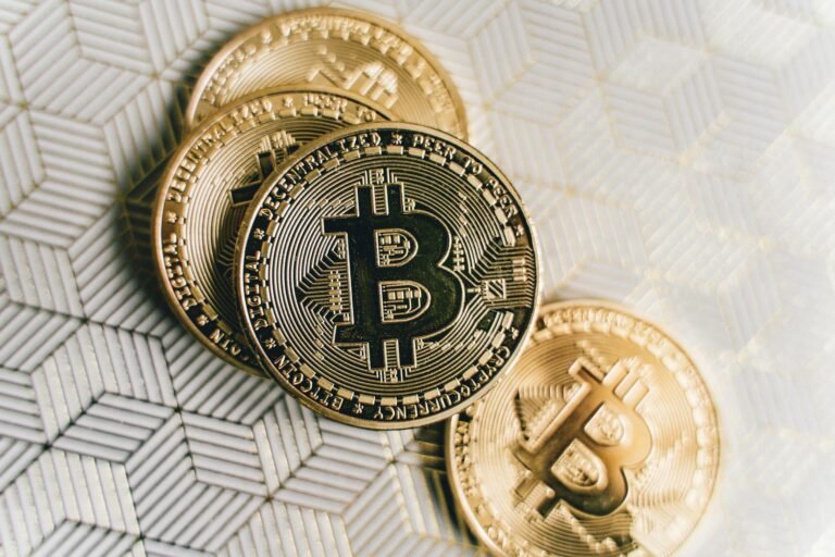 Bernstein Calls Bitcoin Bottom and Sets 226% Upside Target for Strategy