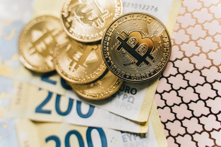 MicroStrategy Bolsters Bitcoin Stash: Acquires 17,994 BTC for $1.28 Billion