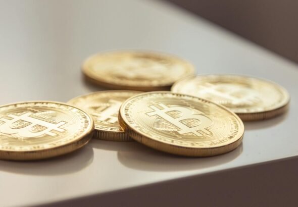 Bitcoin Sees Widespread Selling Spree Despite Price Stability Near $70,000