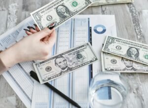 U.S. Dollar Surges to Multi-Month Highs Amidst Geopolitical Turmoil and Oil Price Spikes