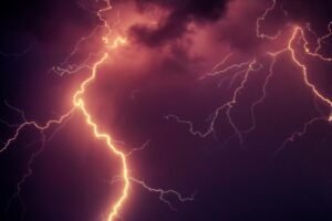 Ether triple top strikes at $2.4K as ETH analysts doubt bullish trend change