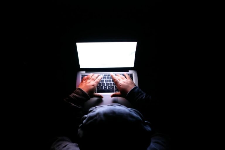 A $293 Million Hack Wiped $8 Billion From Aave Crypto TVL: Is the DeFi Protocol in Crisis?