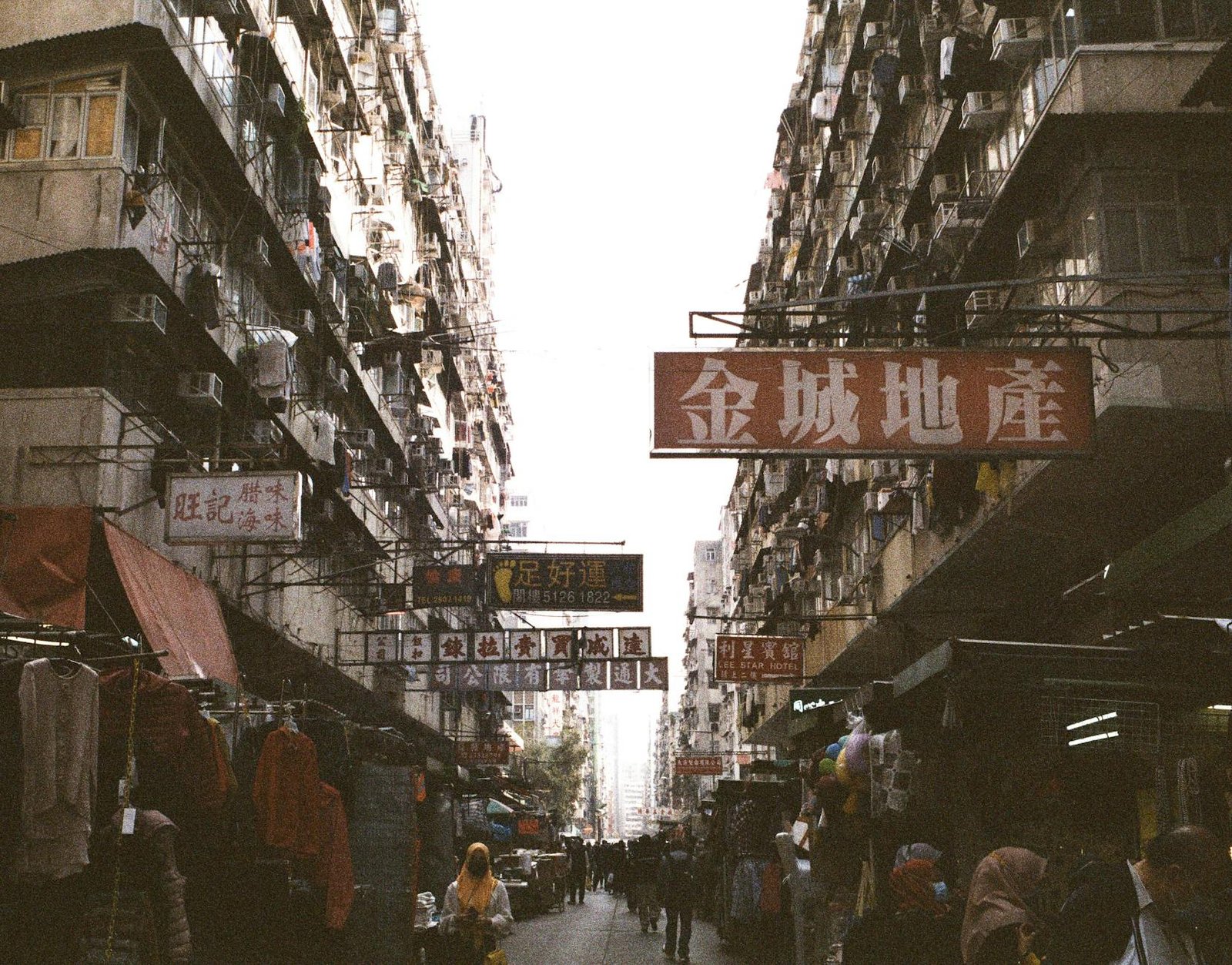 Hong Kong misses March target for first stablecoin licences