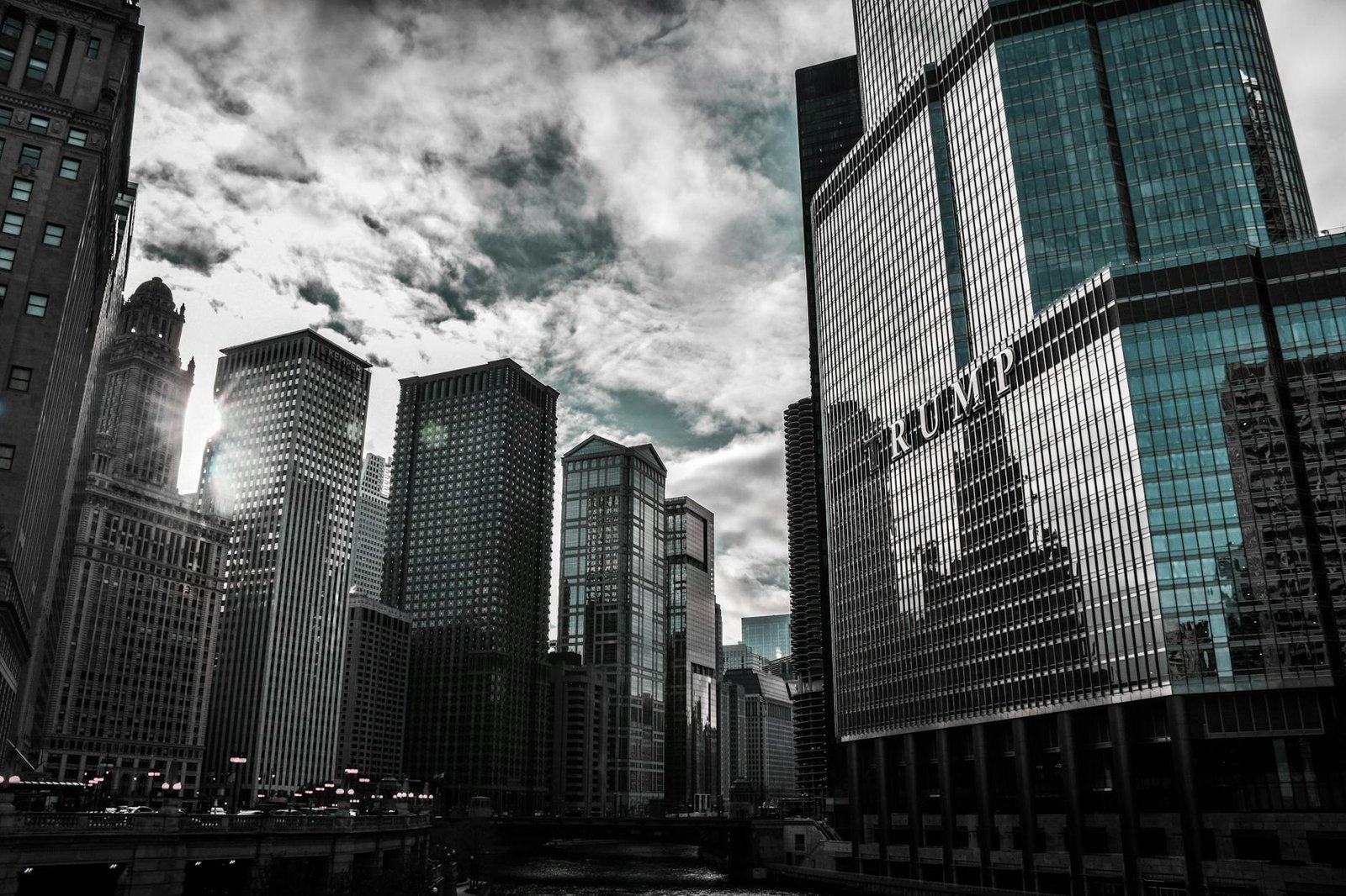 CFTC sues Illinois over state's cease-and-desist letters against prediction markets