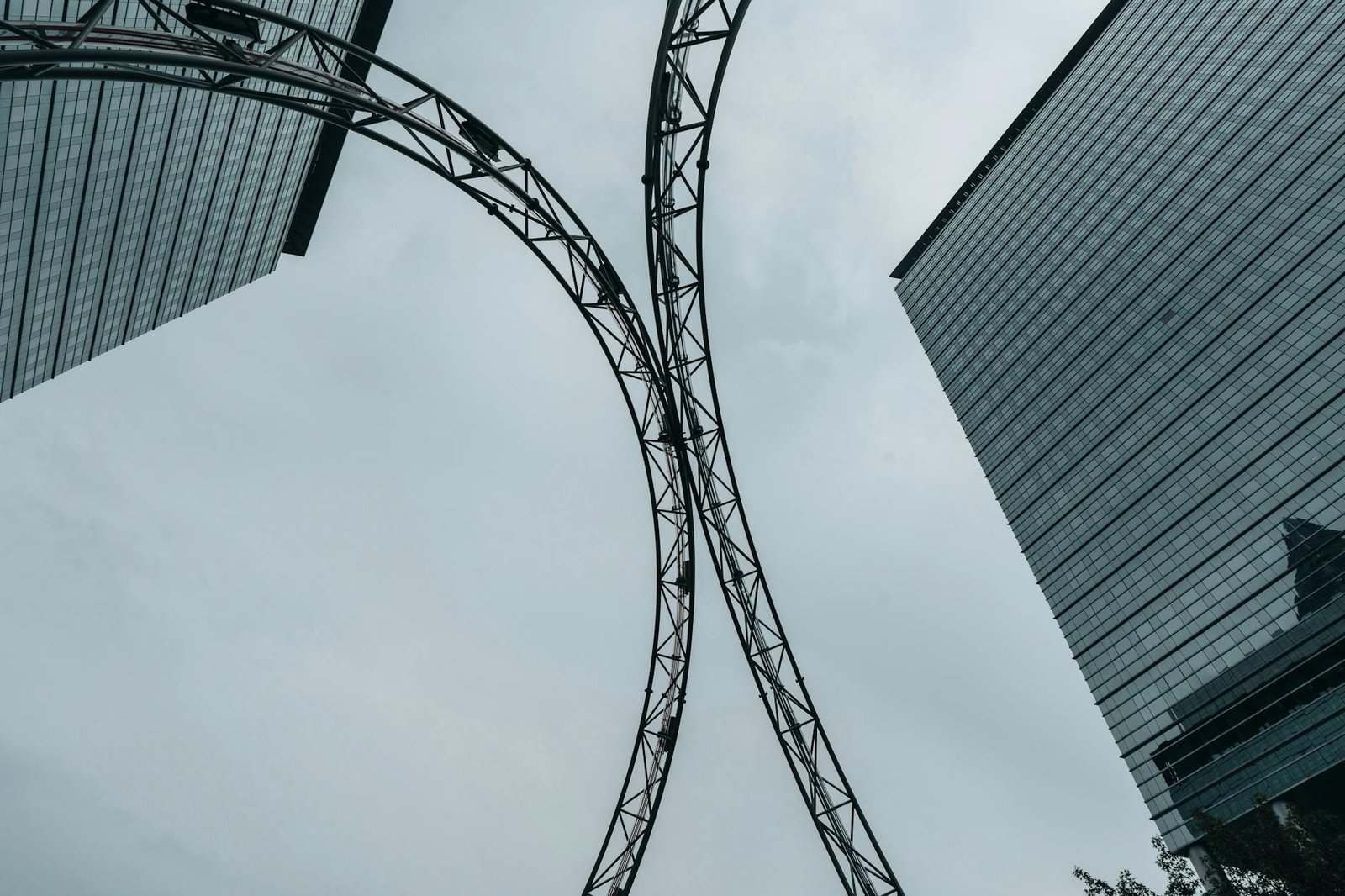 Ripple-linked XRP slips amid bitcoin profit-taking, ETF delay