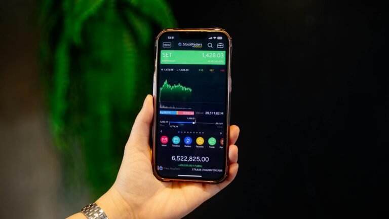 CoinDesk 20 performance update: index falls 2.9% as all constituents trade lower