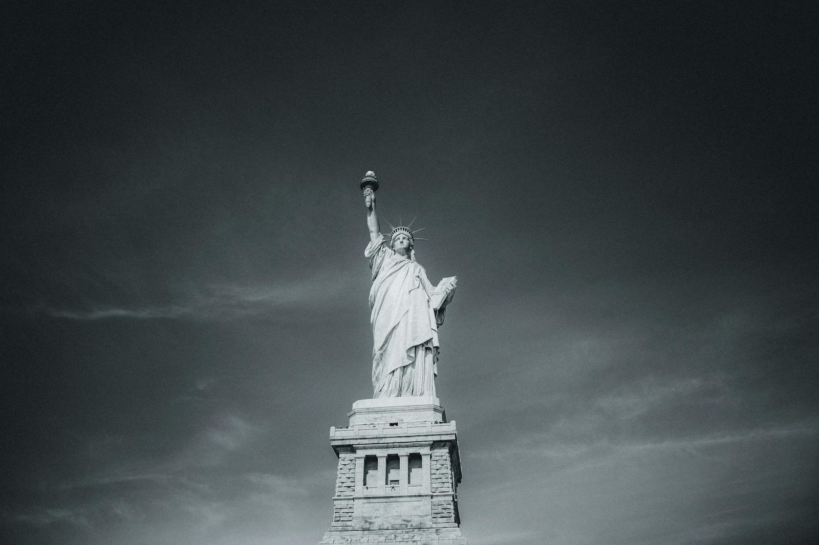 World Liberty Financial Borrows Millions on Dolomite, Defends WLFI Collateral