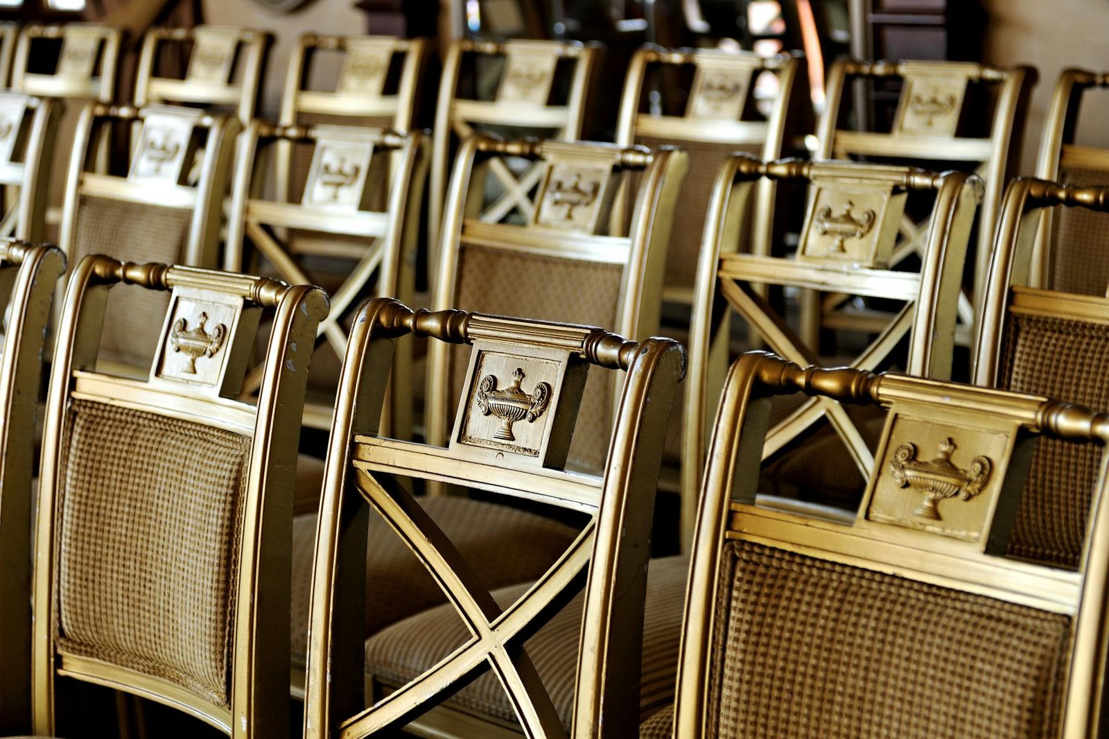 Ethics Filing: Fed Chair Pick Kevin Warsh Lists Estee Lauder Wealth and Crypto Stakes