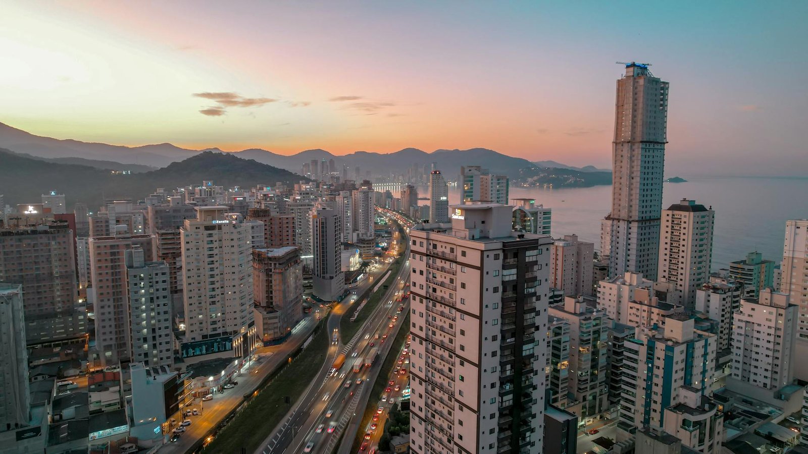 Latam Insights: Brazil Bans Predictions Markets, Report Highlights Region’s Mining Potential