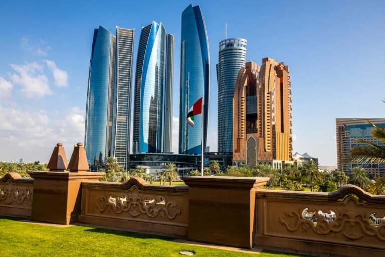 UAE investors buy AI dip, keep crypto exposure despite conflict