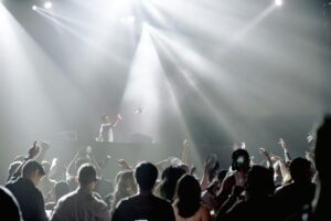 RaveDAO (RAVE) Rise and Fall: 10,000% Gains, Insider Control, and a Sudden Crash