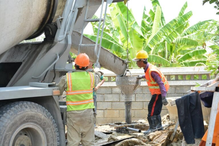 Industry leaders are pouring hundreds of millions into a rescue plan for Aave users after massive crypto hack