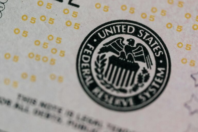 Analyst Says Federal Reserve Is Ignoring US Recession Signals in 2026