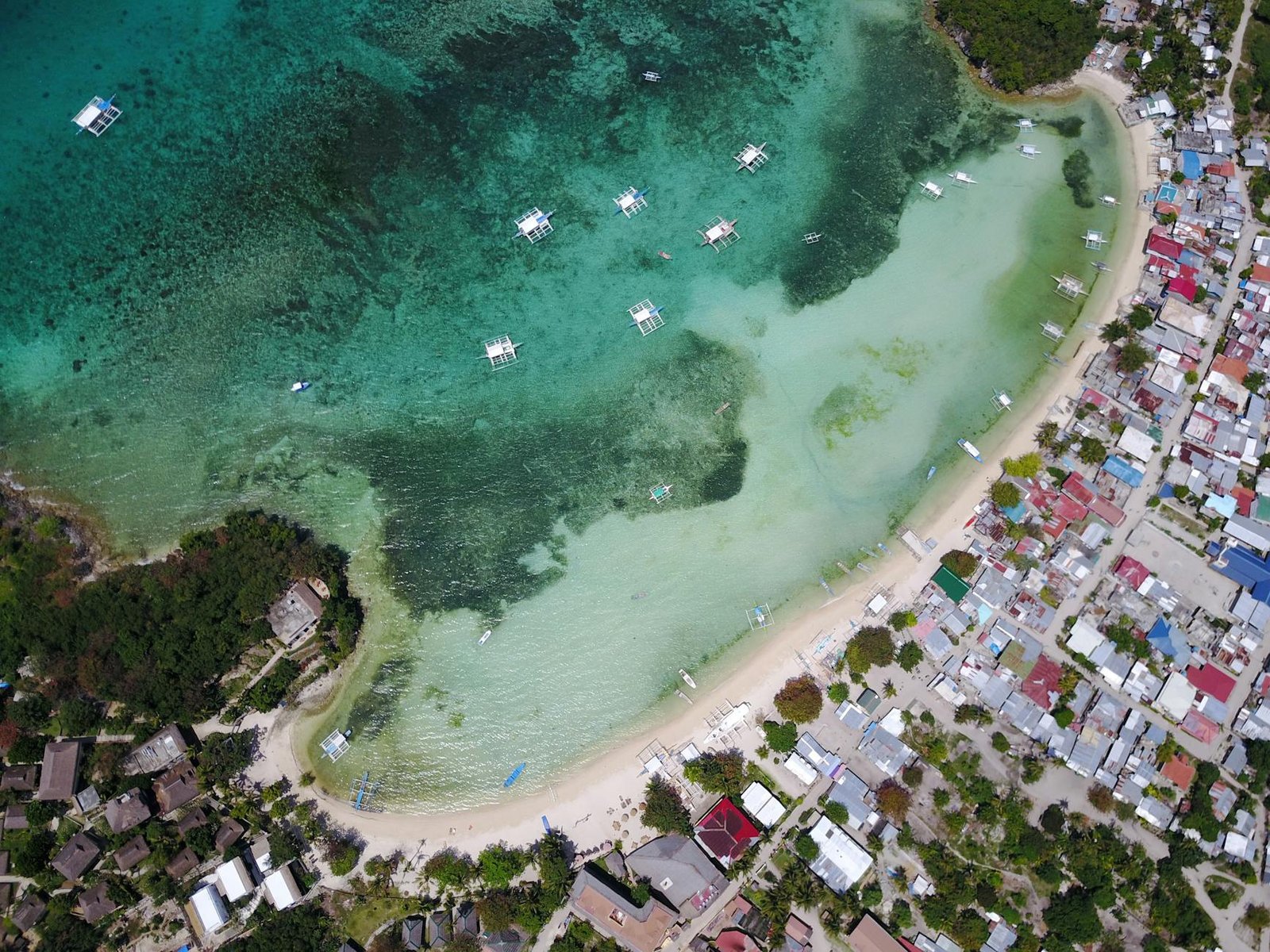 Philippines SEC warns on dYdX, six other unauthorized crypto platforms