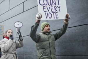Senate Democrats Warn SEC Crypto Exemptions May Undermine Investor Protections