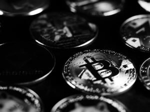 Russia advances crypto bill that could pave way for criminal penalties