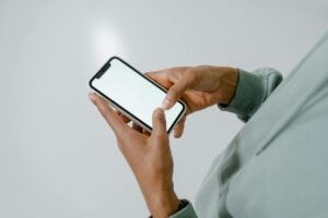 Succinct launches iPhone app to cryptographically verify photos