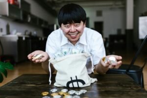 Worldcoin In Trouble? Sam Altman Faces Scam Allegations From ZachXBT and Elon Musk