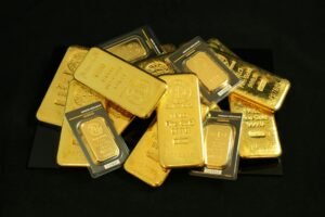 Gold, silver and oil drive 65,000% jump in commodity perpetuals