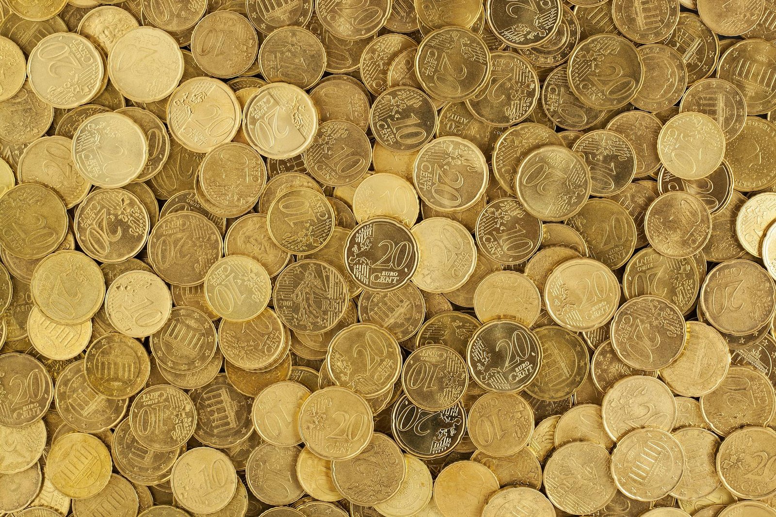 Euro stablecoin project Qivalis adds 25 banks ahead of launch