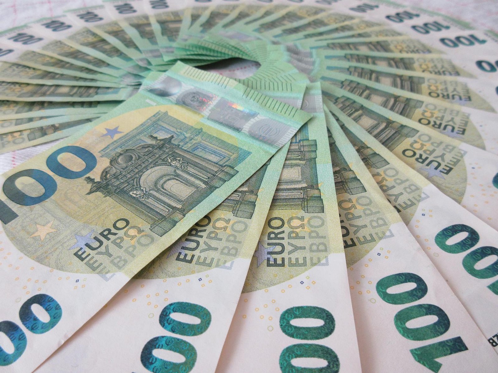 Infinite Money Glitches, Multicoin’s AAVE Dump, and More – Week In Review