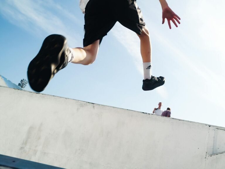 HYPE Jumps 17% After Hyperliquid Grants Coinbase Rights to USDH Assets