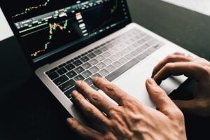 CoinDesk 20 performance update: Internet Computer drops 1.6%, leading index lower