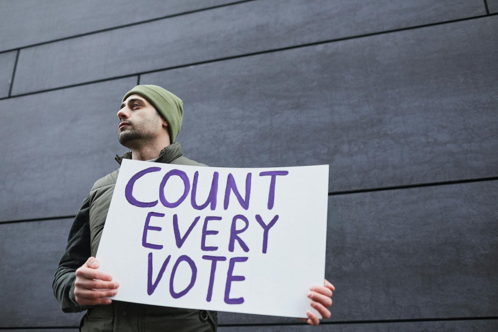 Aave DAO Faces Vote on Native BTC Collateral as Babylon Labs Files Temp Check