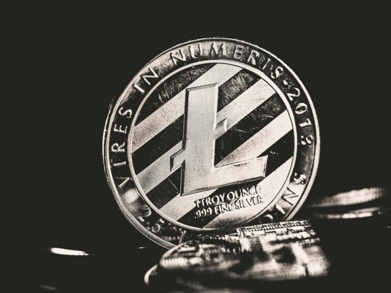 Dogecoin Just Flipped a Multi-Session Resistance Level on a 122% Volume Spike: Is the Altcoin Season Starting?