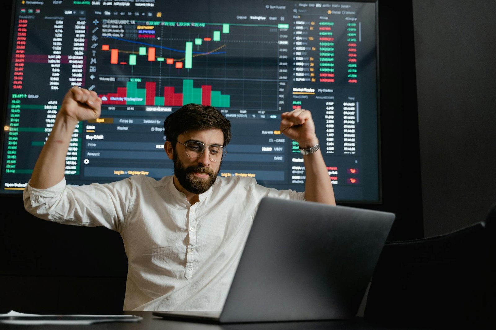 Wall Street Embraces Binance as Vaneck Launches First US Spot BNB ETF