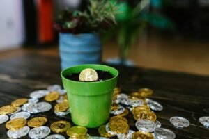 Bitcoin Dips Below $76,000 as Traders Dump Longs and Momentum Fades