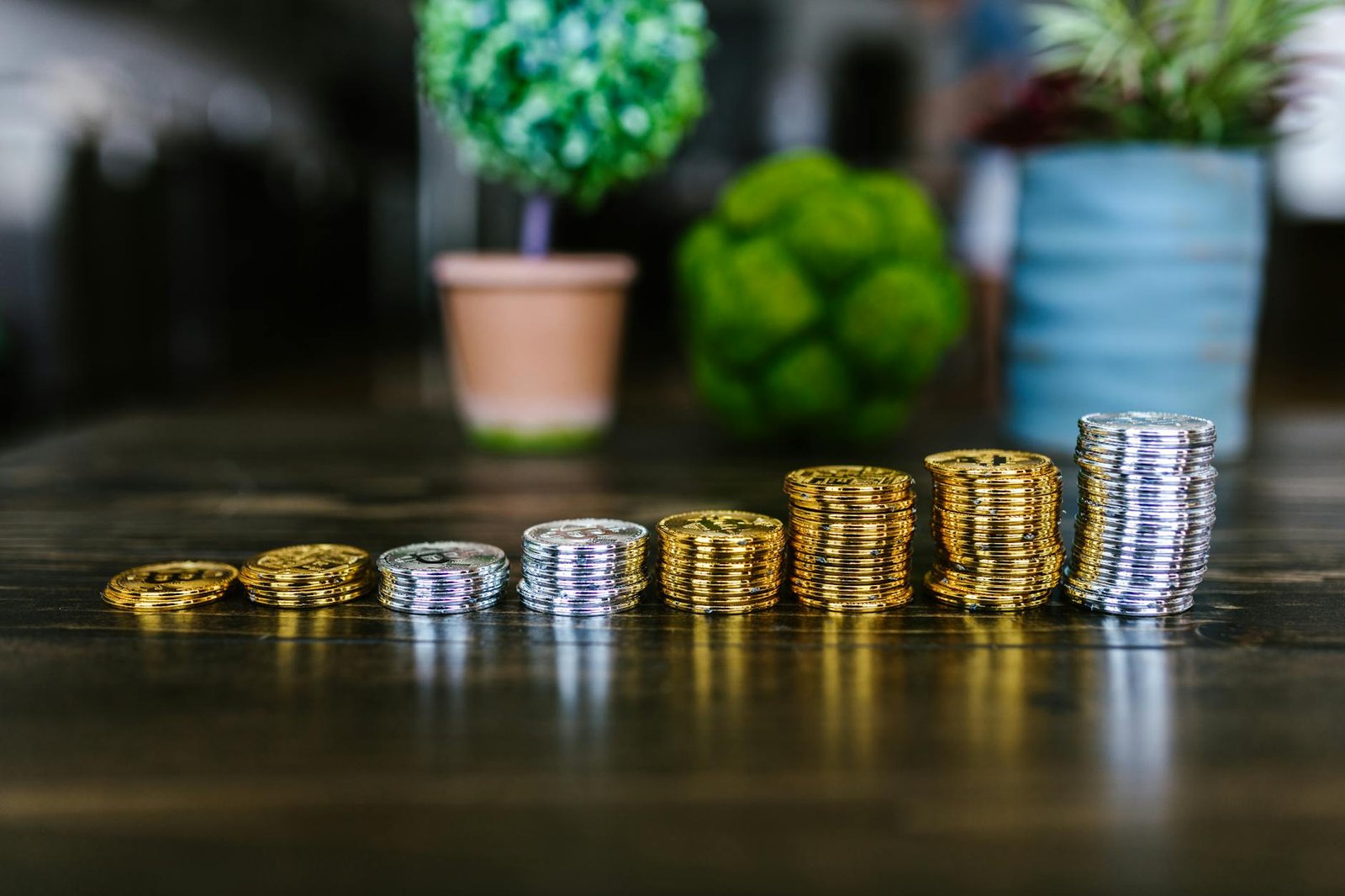 Kiyosaki Has Been Stacking Silver Since 1965, Says It’s Now One of His Best Investments