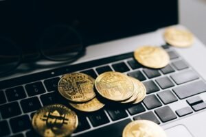 Coinbase Cuts ~14% of Workforce, Restructures as AI-Native Organization: Brian Armstrong