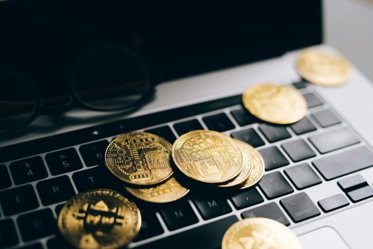 Coinbase Cuts ~14% of Workforce, Restructures as AI-Native Organization: Brian Armstrong