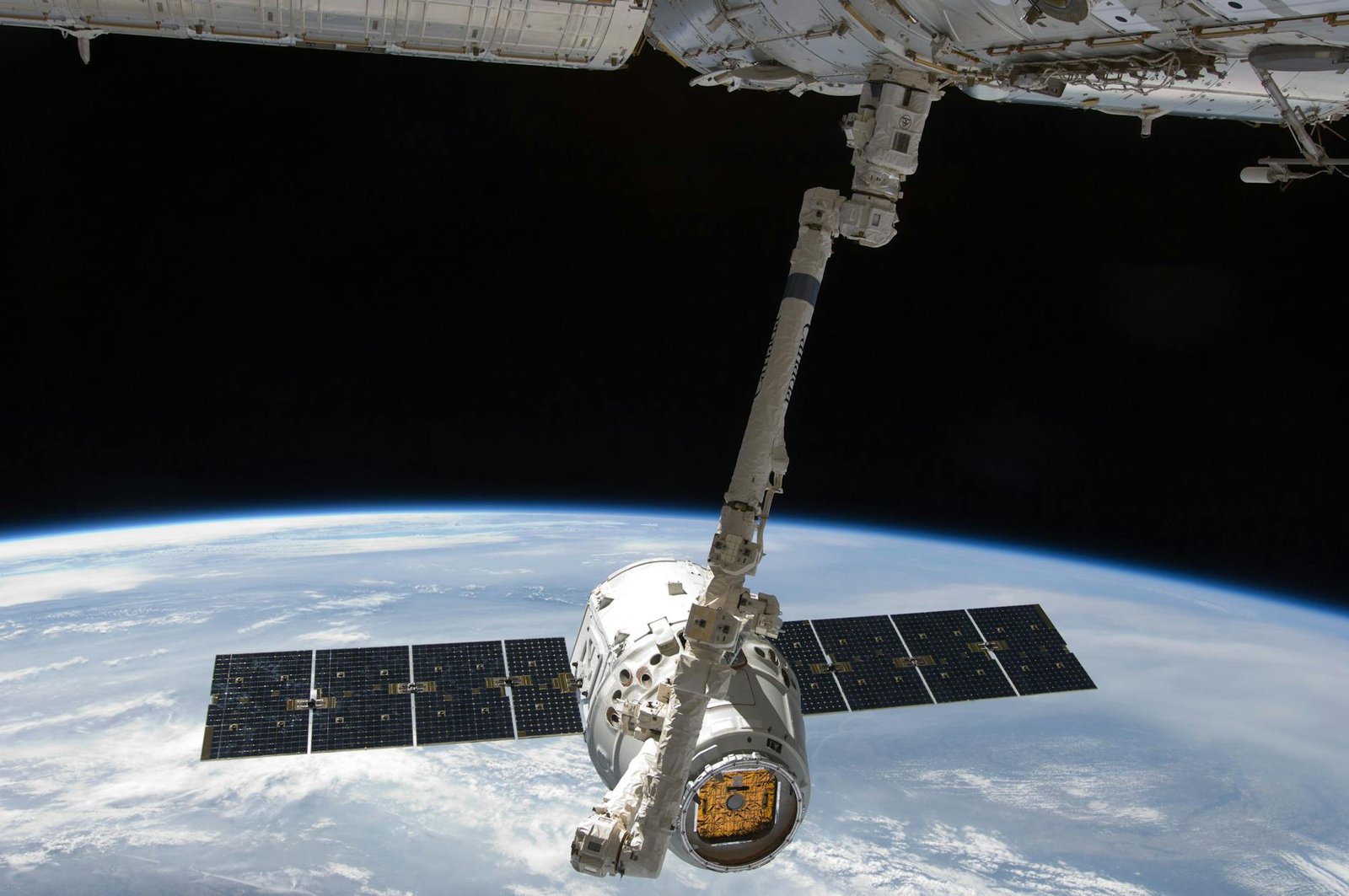 Elon Musk's SpaceX holds 18,712 bitcoin at fair value of $1.29 billion, IPO filing shows