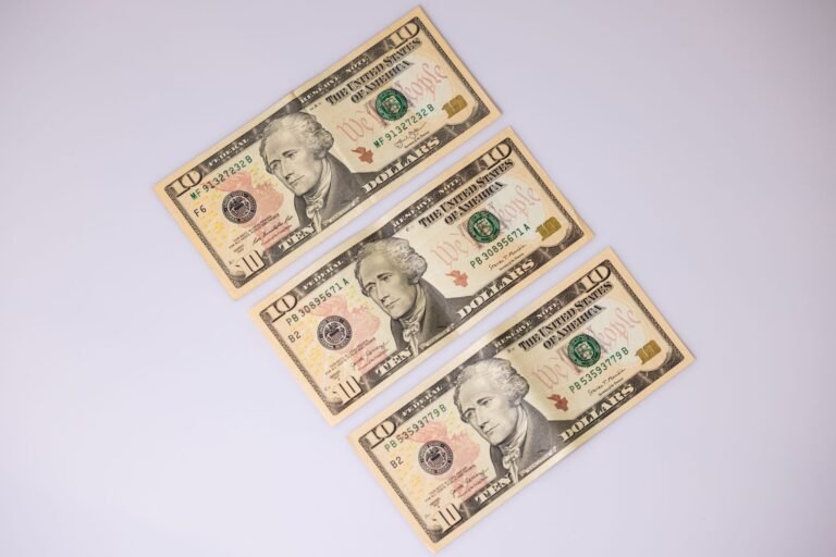 Dollar, U.S. Treasury yield market positions may carry glimmer of hope for bitcoin